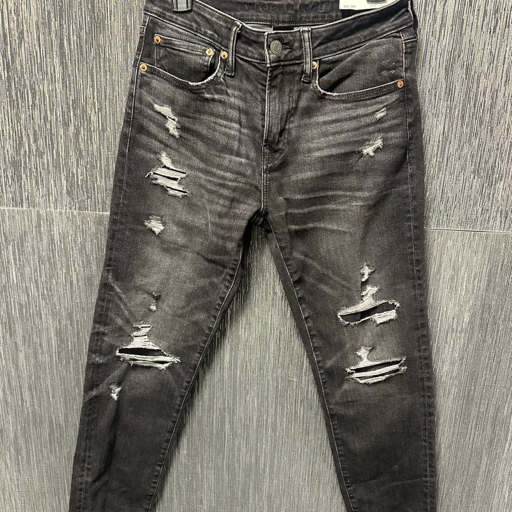 NWT’s- American Eagle Outfitters Charcoal Distressed jeans